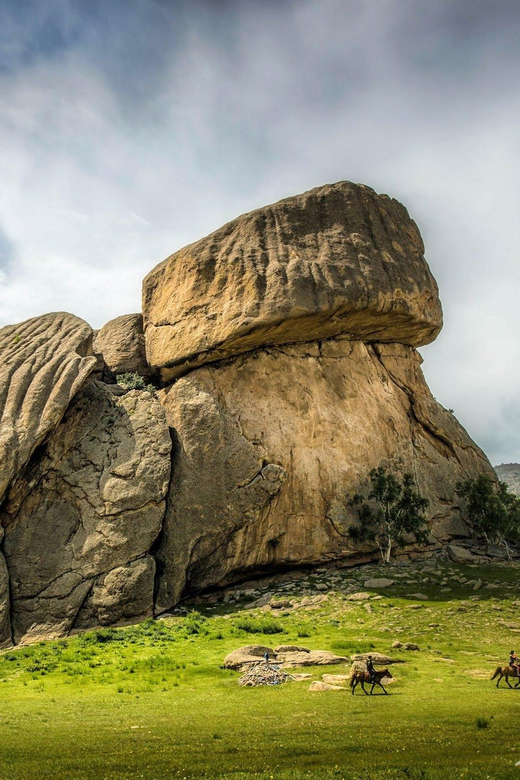 2 Day Horse trekking in Terelj national park - From Ulaanbaatar to Turtle Rock
