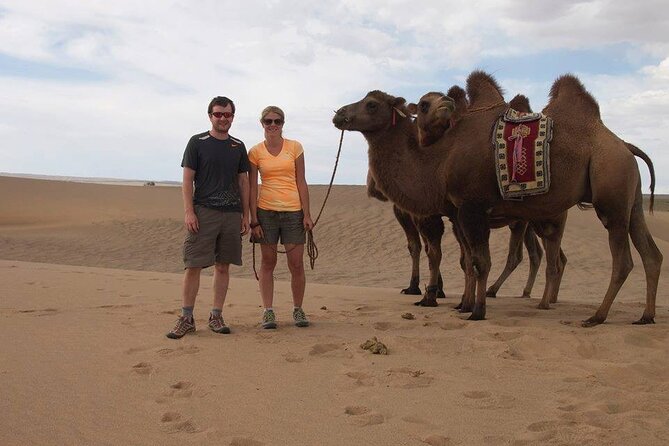 7 days Great Gobi Tour - Day 1: Granite peaks at Ikh Gazriin Chuluu