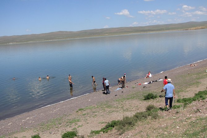 The Best of Central Mongolia Tour in 5 Days - Day four: Ugii Lake and the Khusuu Tsaidam route