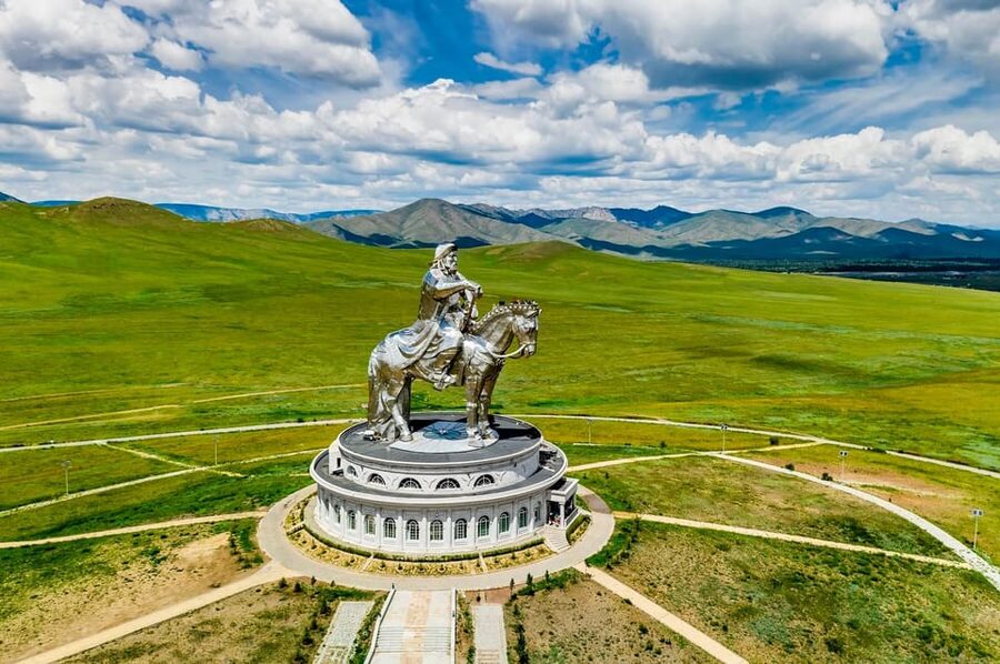 Ulaanbaatar: Chinggis Khan Statue and National Park Day Trip - What the $79 price really covers
