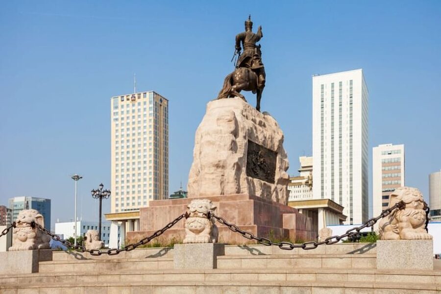 Ulaanbaatar: Private custom tour with a local guide - Gandantegchinlen Monastery and Buddhist Ulaanbaatar